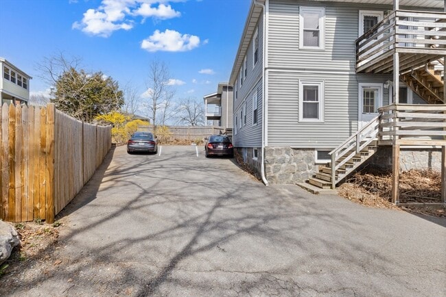 Building Photo - 20-22 Sumner St