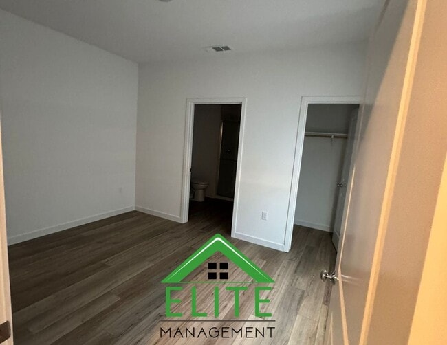Building Photo - Charming Single-Bedroom Retreat in Manteca...