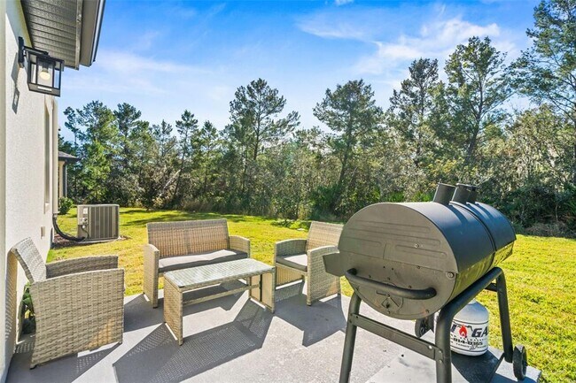 Building Photo - 7796 Somersworth Dr