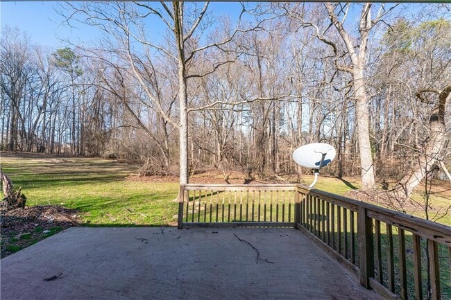 Building Photo - 5825 Loire Dr