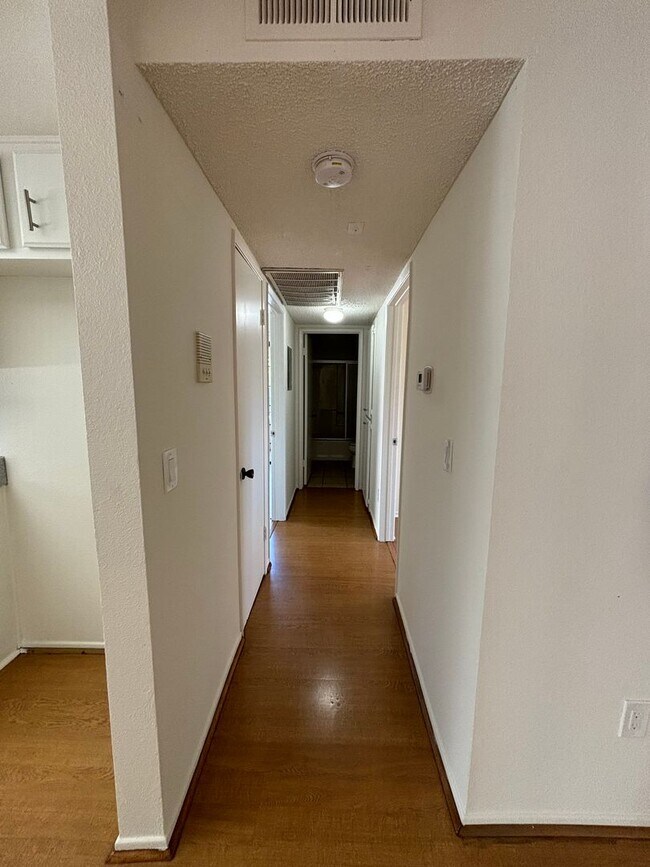 Building Photo - Orange Grove, 1232-1234