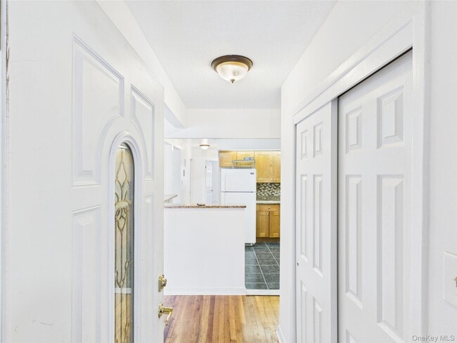 Building Photo - 81-15 31st Ave