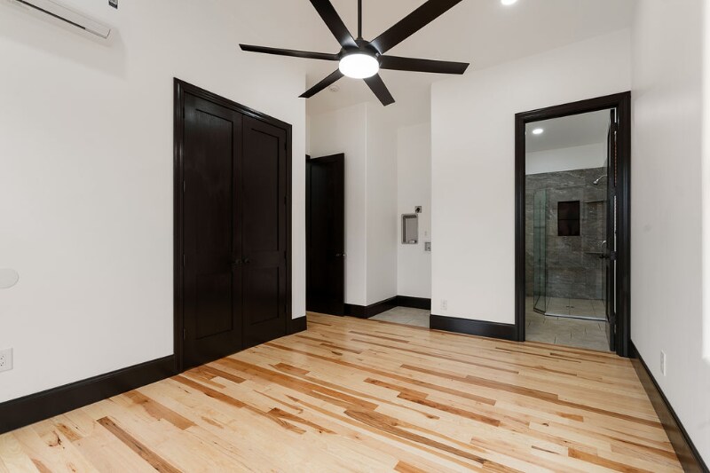 Building Photo - 92 Riverside Dr