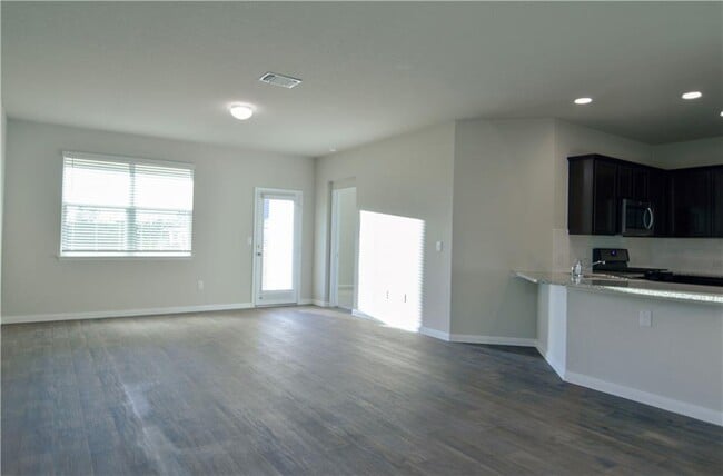 Building Photo - 117 Rochester Ln