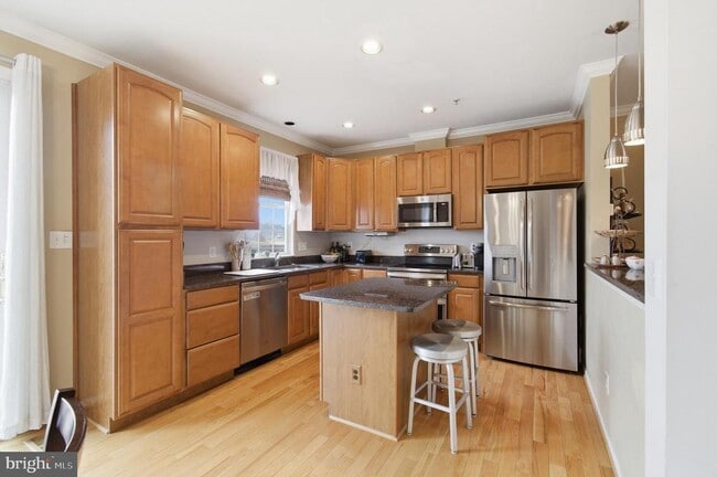 Building Photo - 1514 Long Dr Ct