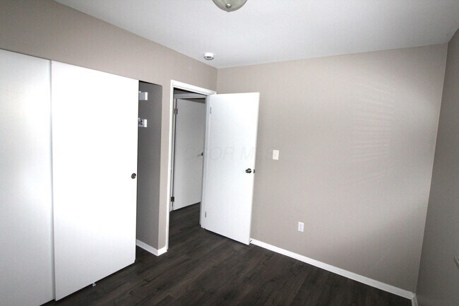 Building Photo - 3892 Beechton Rd