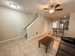 Building Photo - 2954 SW 35th Pl