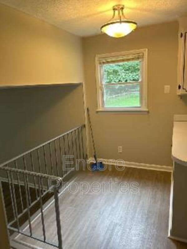 Building Photo - 814 Pamlico Dr