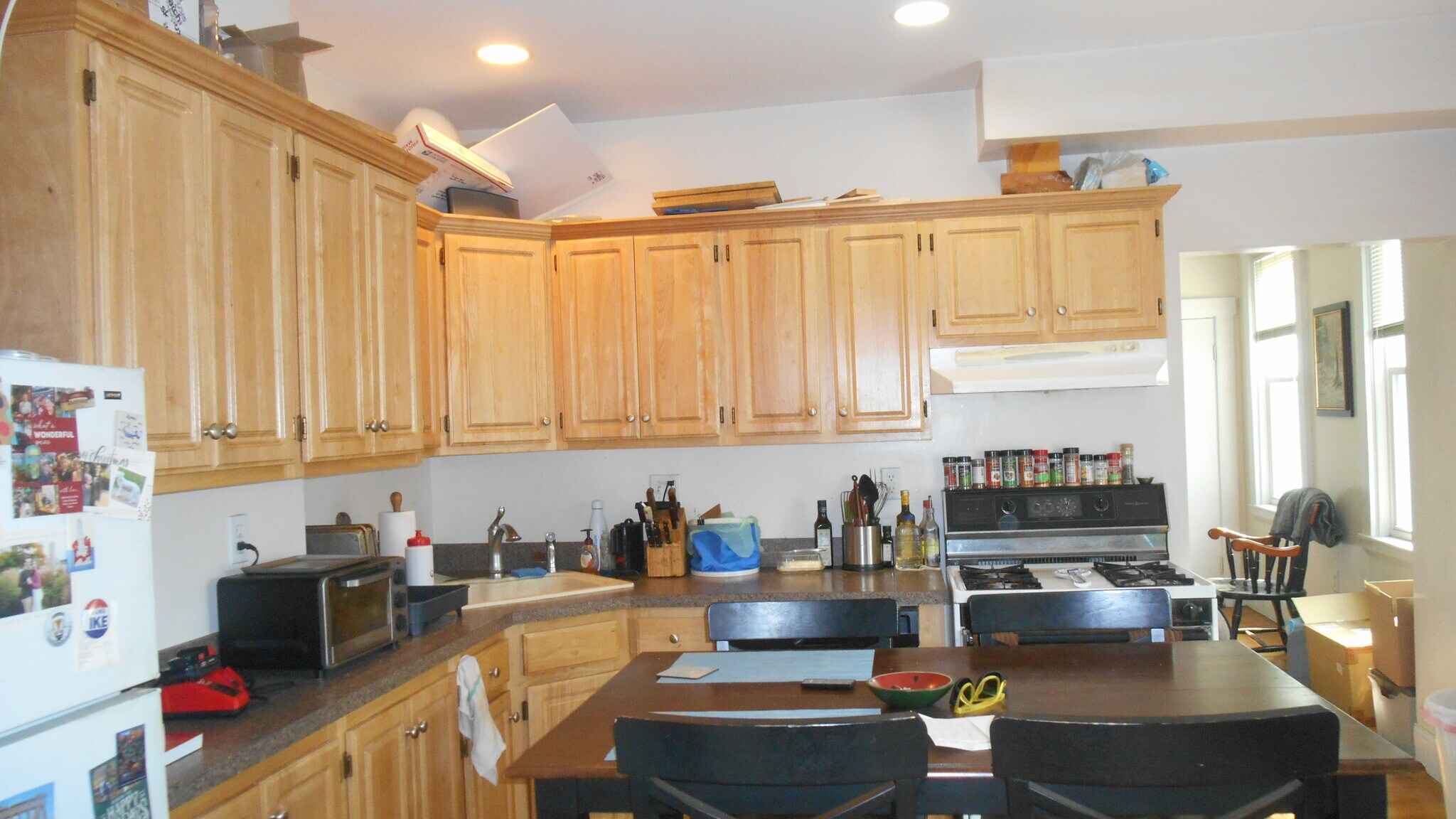 Building Photo - 16 Gorham St