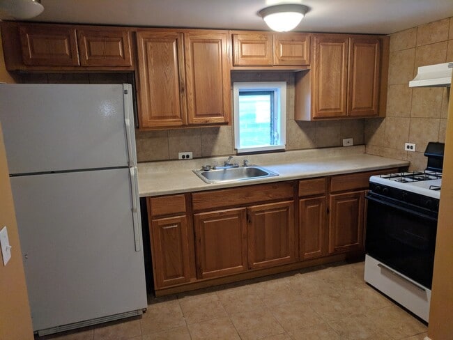Building Photo - 3 bedroom 1 bath home for rent in Frankford