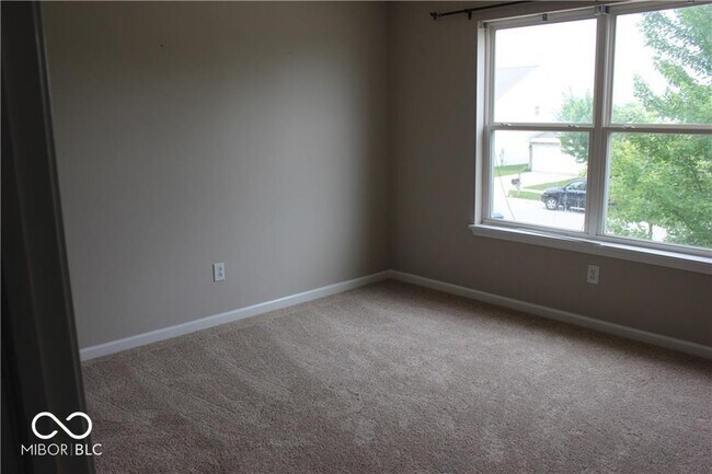 Building Photo - 15402 Dry Creek Rd