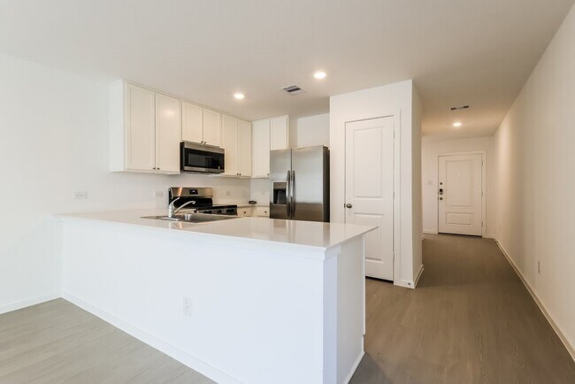 Building Photo - 609 Craven St