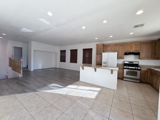 Building Photo - 4742 Cortina Rancho St