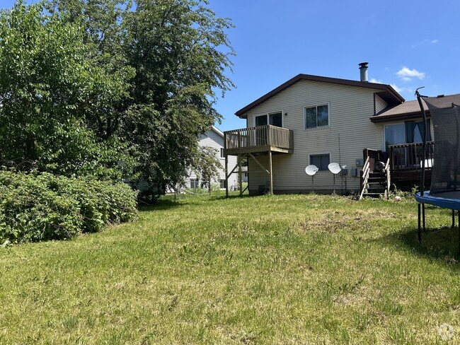 Building Photo - 1230 S Thompson Dr