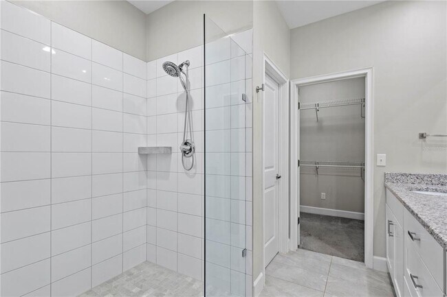 Building Photo - 25726 SW 19 Ave
