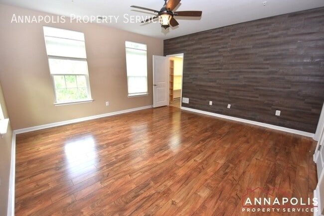 Building Photo - 1202 Chadwell Ct