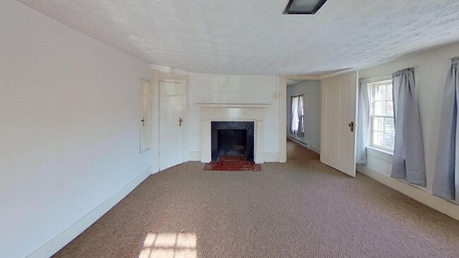 Building Photo - 29 Chester St