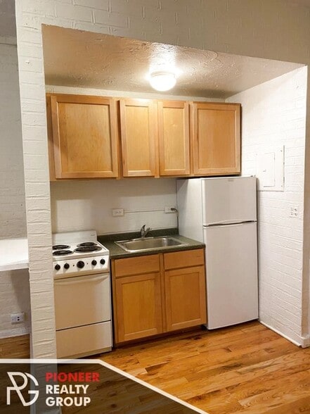 Building Photo - 536 W Arlington Pl