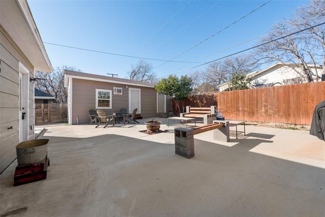 Building Photo - 5508 Diaz Ave