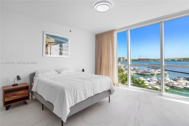 Building Photo - 450 Alton Rd