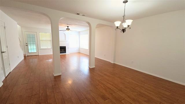 Building Photo - 2244 Chapman Dr