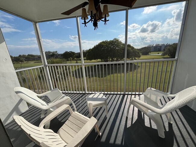 Building Photo - 2691 S Course Dr