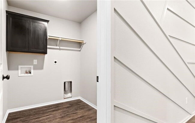 Building Photo - Beautiful Like New Home in Copperas Cove w...