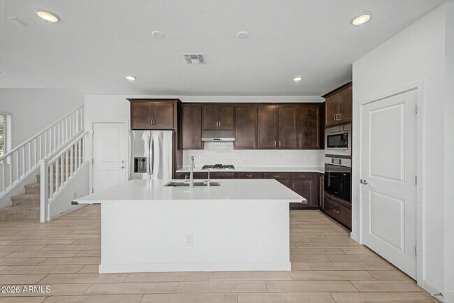 Building Photo - 3361 S 179th Dr