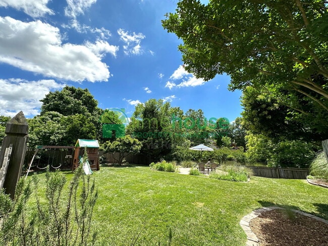 Building Photo - 1149 Birks Ln