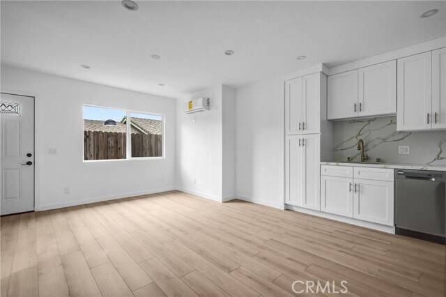 Building Photo - 21713 Mulholland Dr