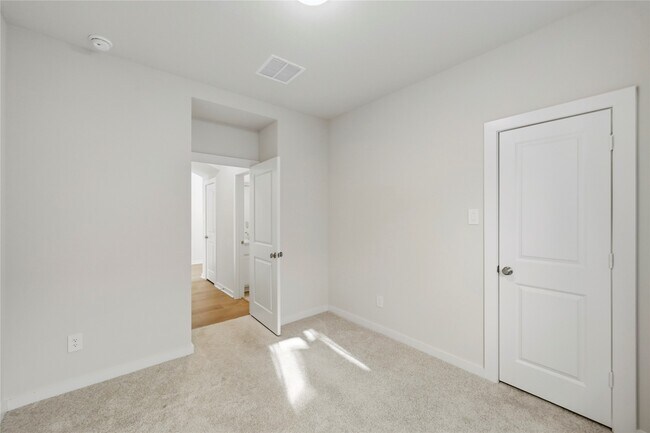 Building Photo - 29821 Ellwood Ln