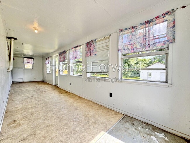 Building Photo - 107 N Robbins Ct