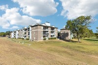 Building Photo - Edgecreek Condo for Lease close to the Domain