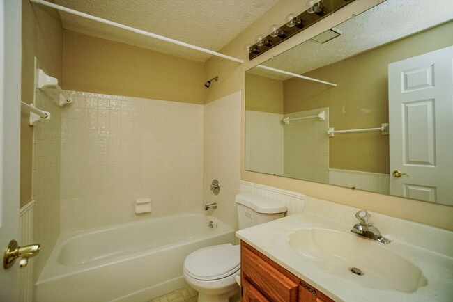 Building Photo - 3888 Driscoll Ct