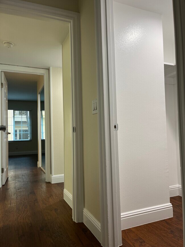 Building Photo - 3545 Grove St