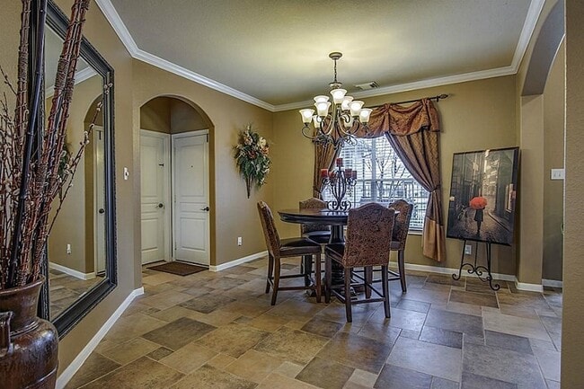 Building Photo - 9422 Cheslyn Ct