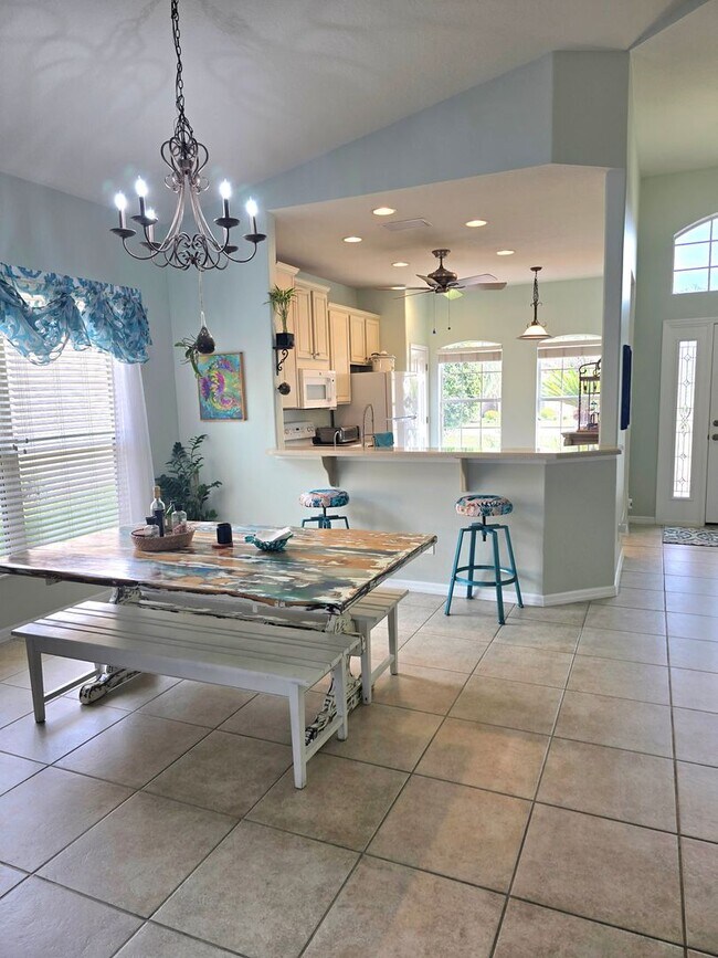 Building Photo - Gorgeous 3/2/2 in Terra Vista!!!