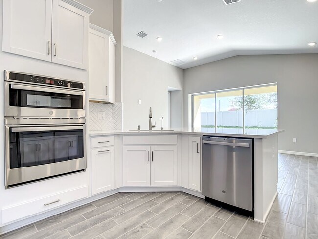 Building Photo - Crestview New Build Single Family Home