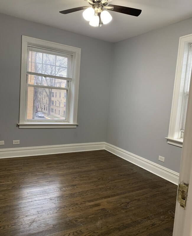 Building Photo - 5134 W 21st St