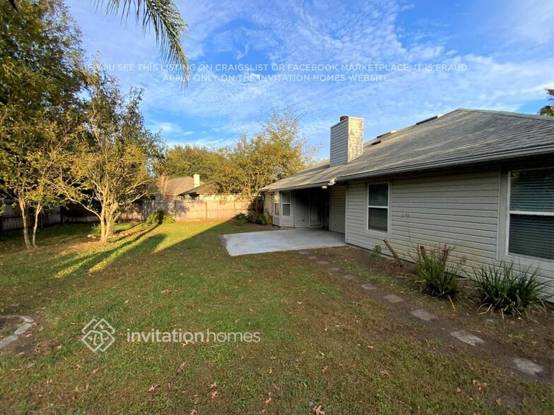 Building Photo - 8610 Wyndhurst Dr