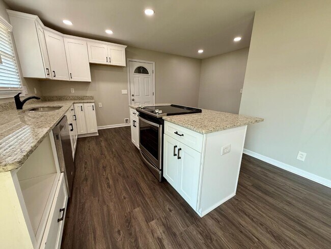 Building Photo - 3311 Mcdow Ave NW