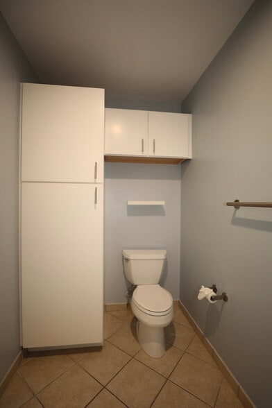 Building Photo - 1001 L St NW