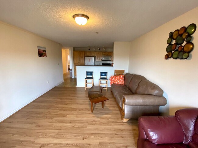 Building Photo - 1012 Harts Cove Way