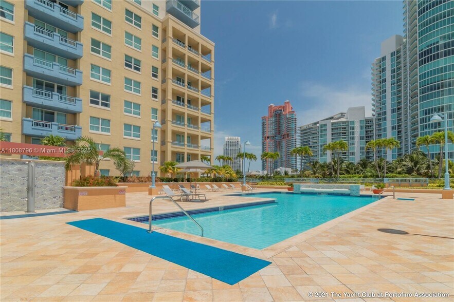 Building Photo - 90 Alton Rd