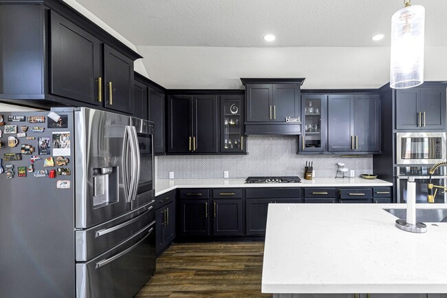 Building Photo - 2711 Sylvan Birch Trl