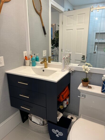 Building Photo - 82 Chestnut St