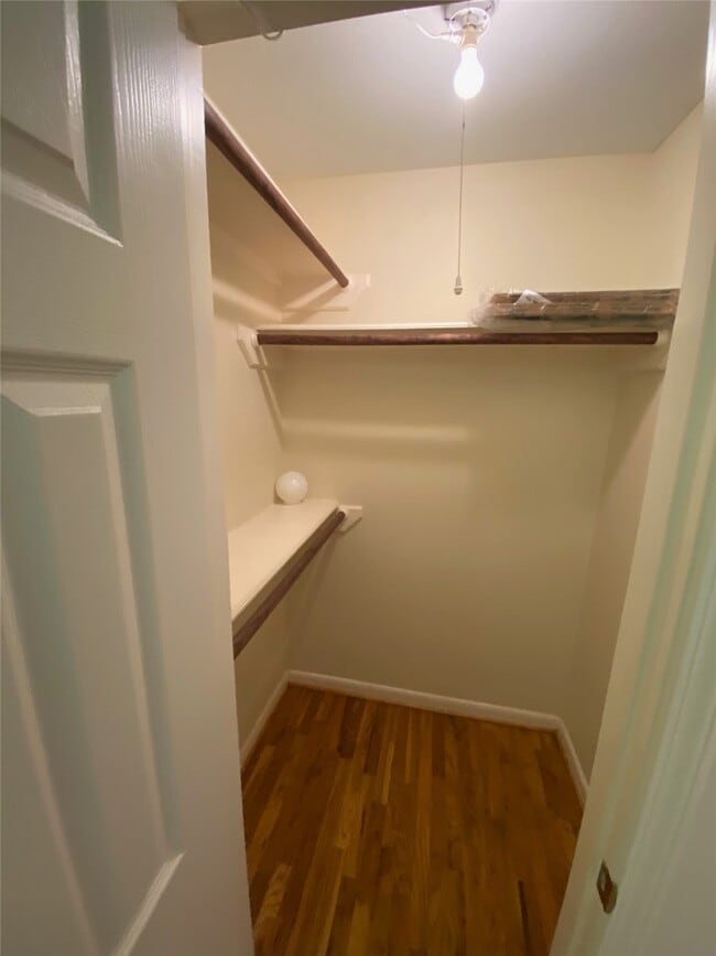 Building Photo - 1523 Heights Blvd