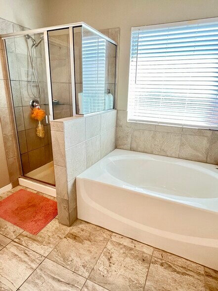 Building Photo - 7303 Abalone Way