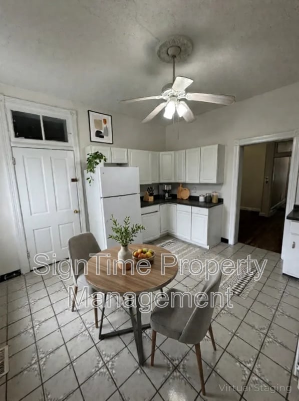 Building Photo - 40 E Franklin St