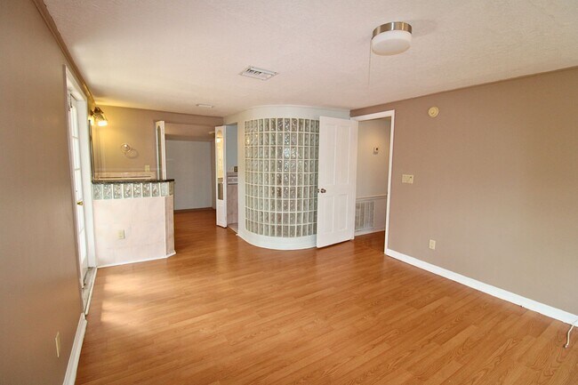 Building Photo - Stunning 3-Bed, 2-Bath Spanish-Inspired Custom Home with Elegant Gardens & Fountains